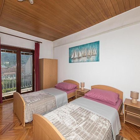 Gorgeous Apartment In Marina With Wifi Екстер'єр фото