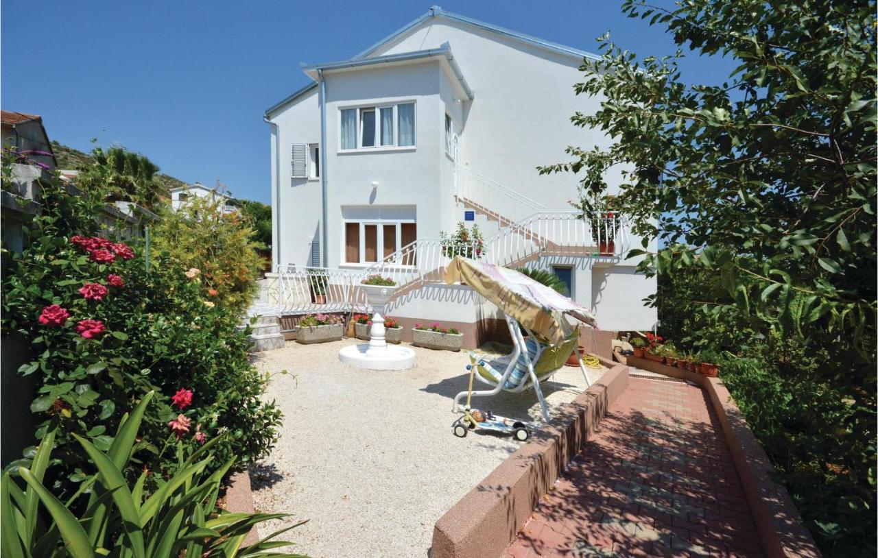 Gorgeous Apartment In Marina With Wifi Екстер'єр фото
